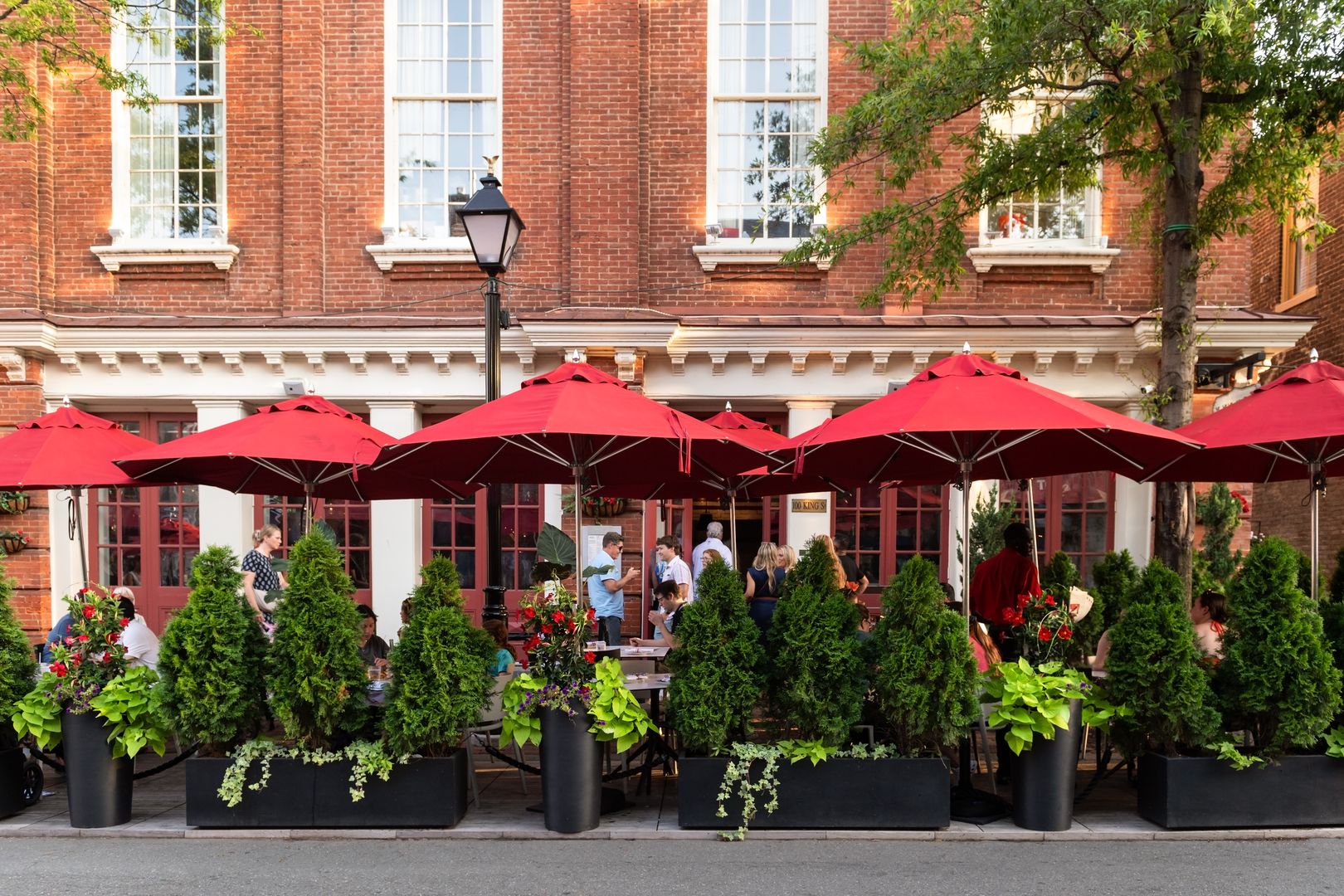 Current_LuxuryApartmentCommunity_AlexandriaVA