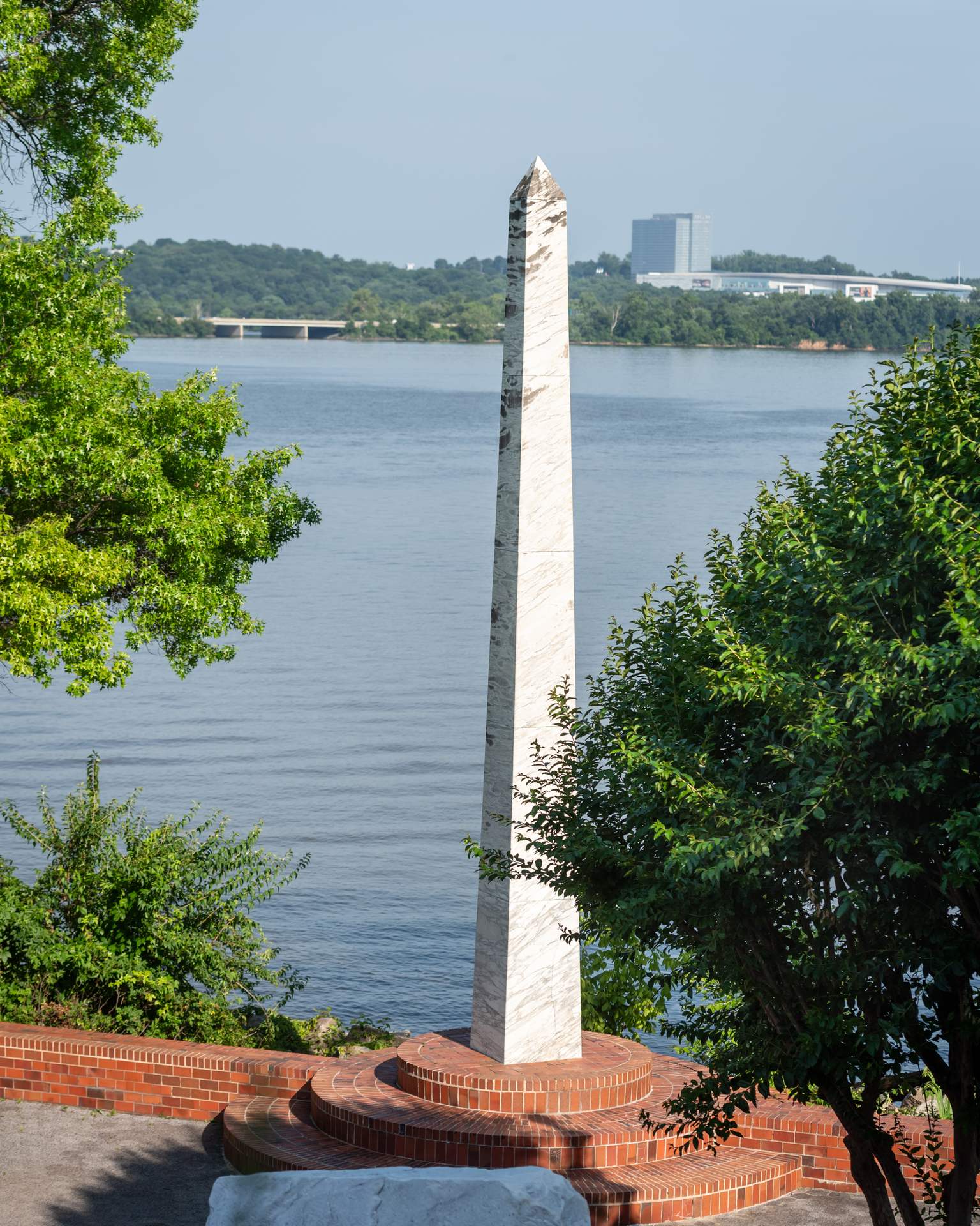 Current_LuxuryApartmentCommunity_AlexandriaVA